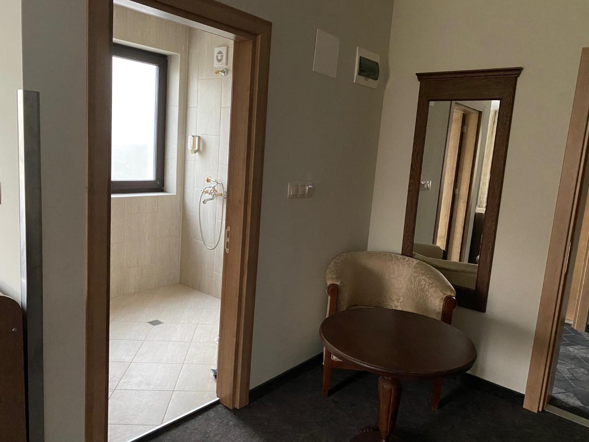 Hotel Domenic Free Parking Plovdiv Ngoại thất bức ảnh